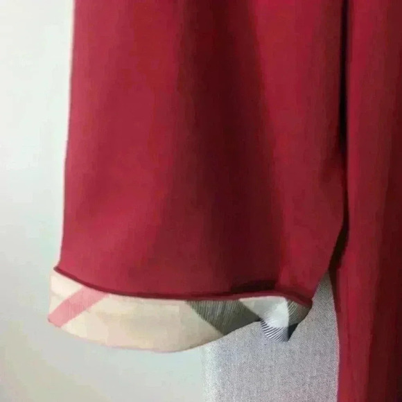 Women's Burberry Maroon T-shirt - size small nwt - Picture 4 of 7